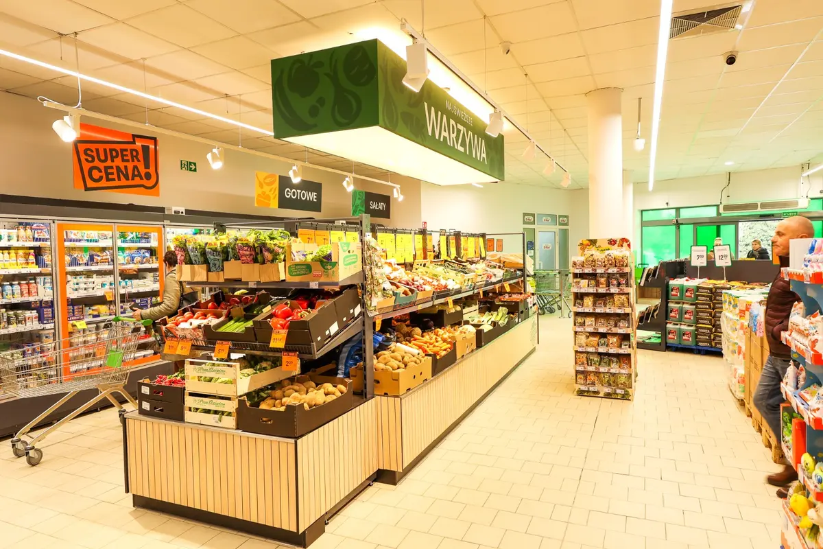 In-store screens and POS